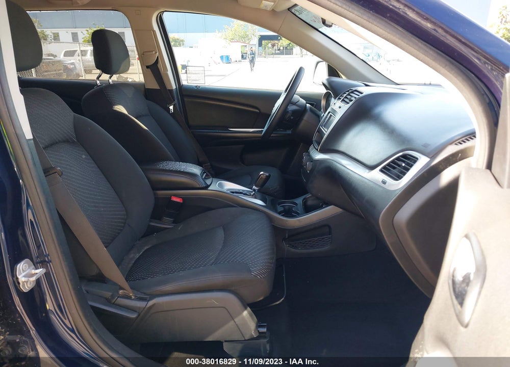 2018 DODGE JOURNEY SE VIN: 3C4PDCAB8JT195967