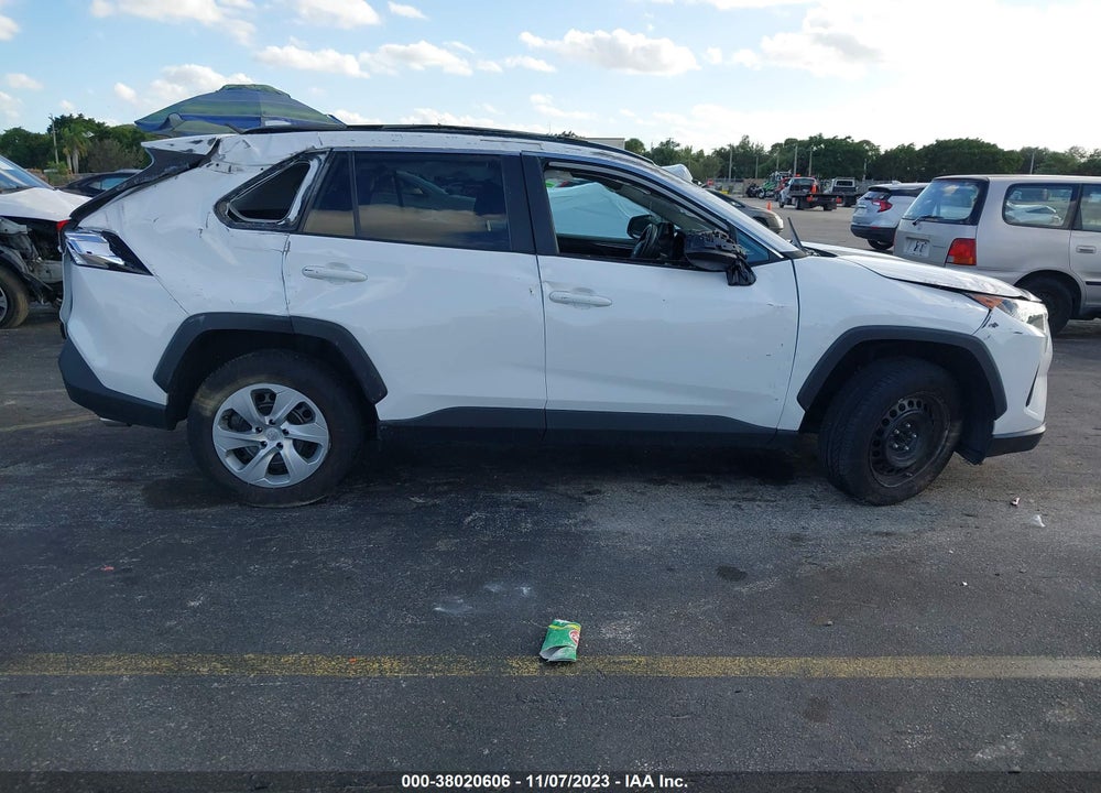 2021 TOYOTA RAV4 LE VIN: 2T3H1RFV3MC152686