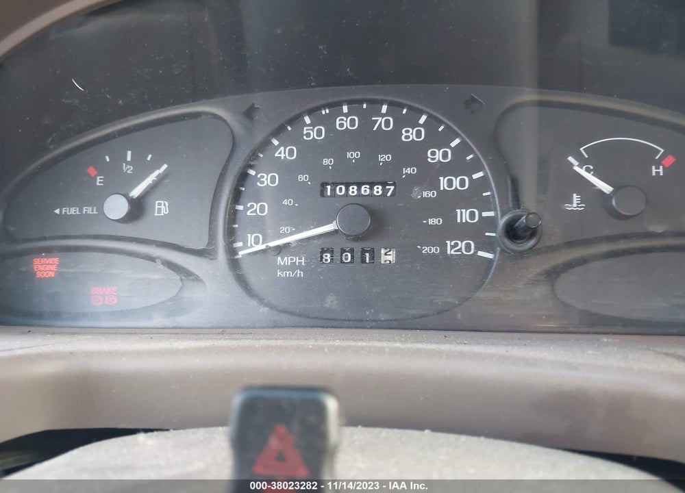 1999 FORD ESCORT SE VIN: 1FAFP13P0XW195678
