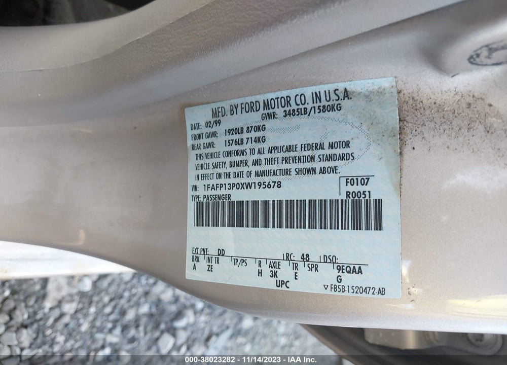 1999 FORD ESCORT SE VIN: 1FAFP13P0XW195678