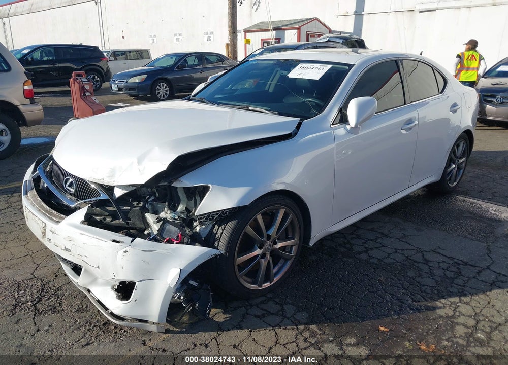 2008 LEXUS IS 350 VIN: JTHBE262085021362