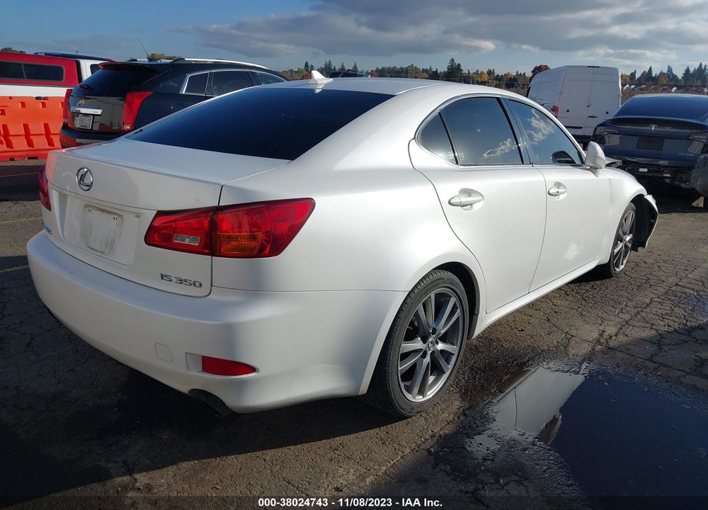 2008 LEXUS IS 350 VIN: JTHBE262085021362