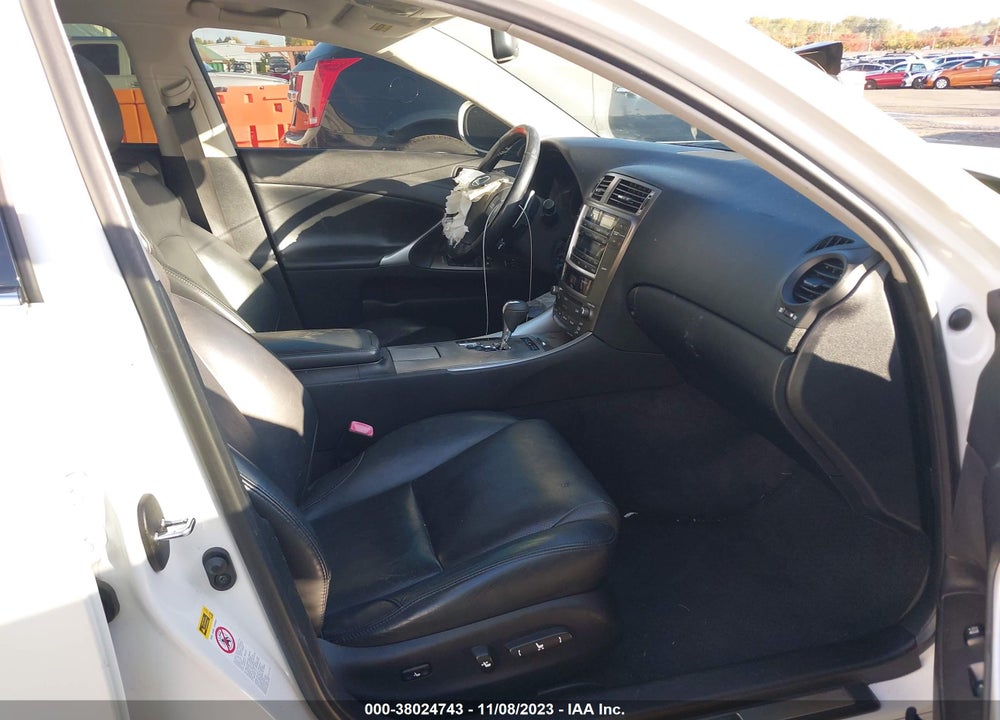 2008 LEXUS IS 350 VIN: JTHBE262085021362