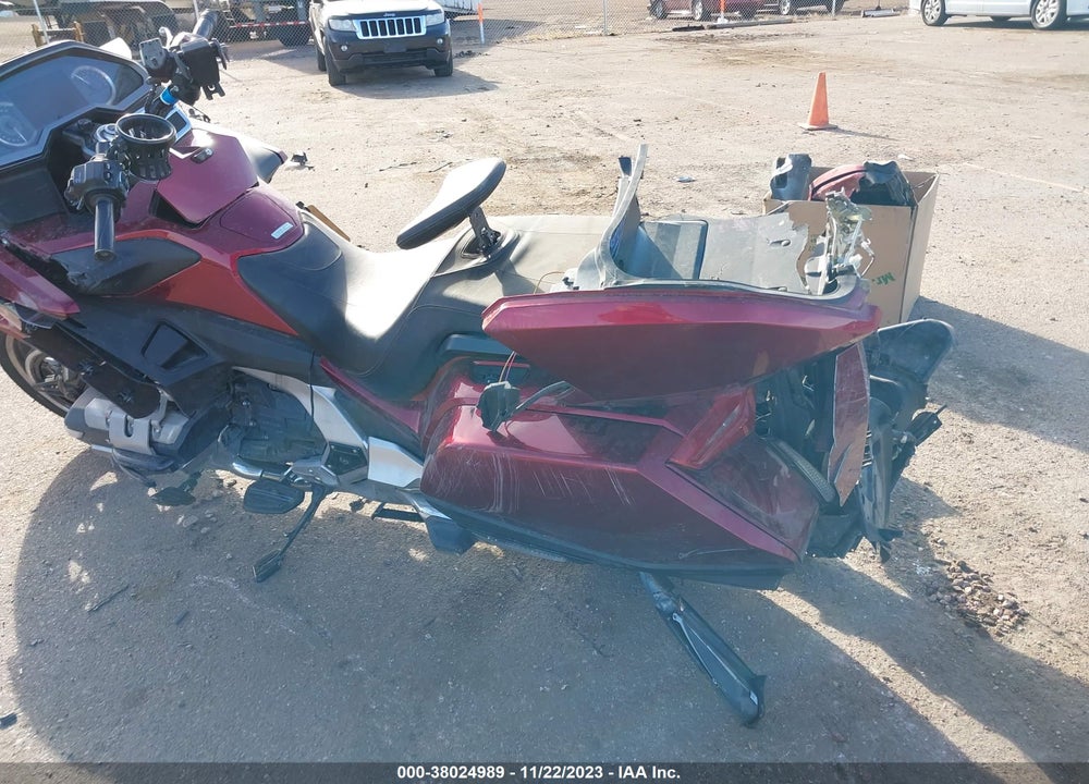 2019 HONDA GL1800 D VIN: JH2SC7952KK100767