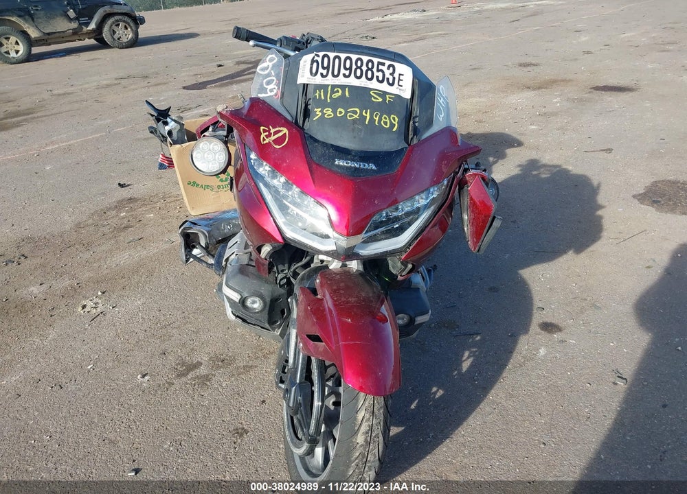 2019 HONDA GL1800 D VIN: JH2SC7952KK100767