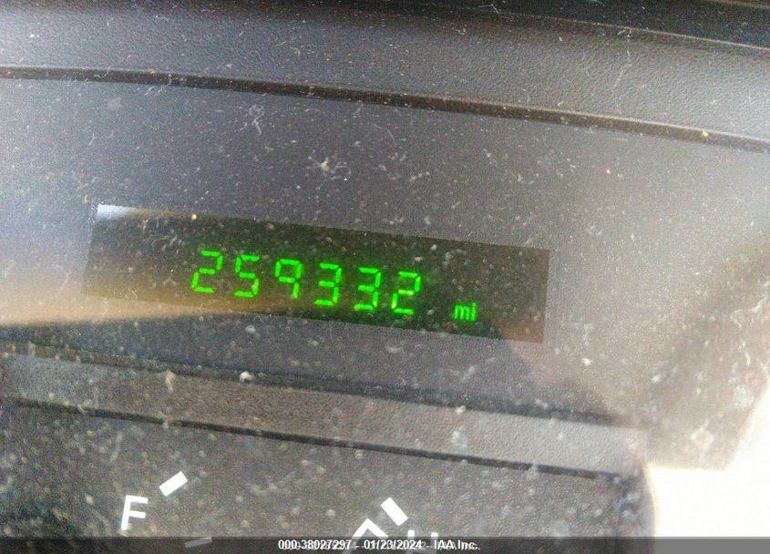 2006 MERCURY GRAND MARQUIS GS VIN: 2MEFM74V66X632376