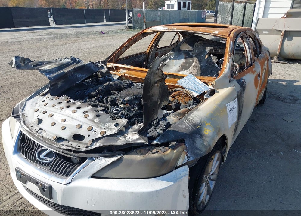 2009 LEXUS IS 250 VIN: JTHCK262795028548