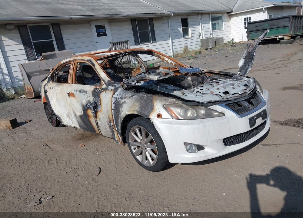 2009 LEXUS IS 250 VIN: JTHCK262795028548