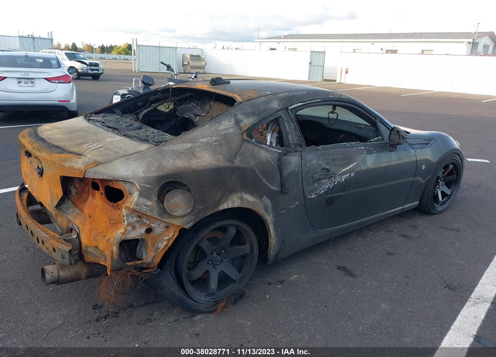 2017 TOYOTA 86 VIN: JF1ZNAA16H9710152
