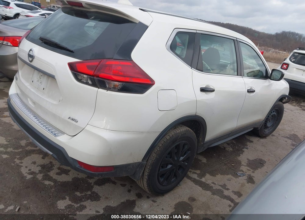 2017 NISSAN ROGUE S VIN: 5N1AT2MV8HC894140