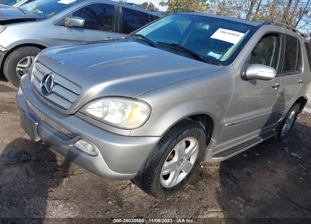 2005 MERCEDES-BENZ ML 350 4MATIC VIN: 4JGAB57E25A526222