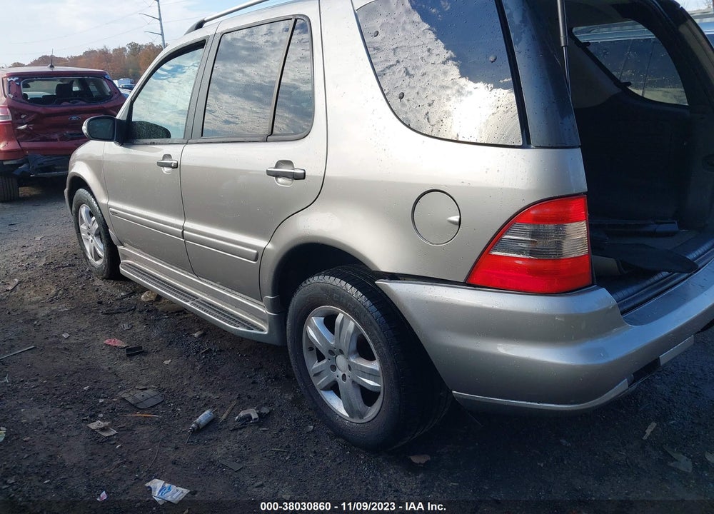 2005 MERCEDES-BENZ ML 350 4MATIC VIN: 4JGAB57E25A526222