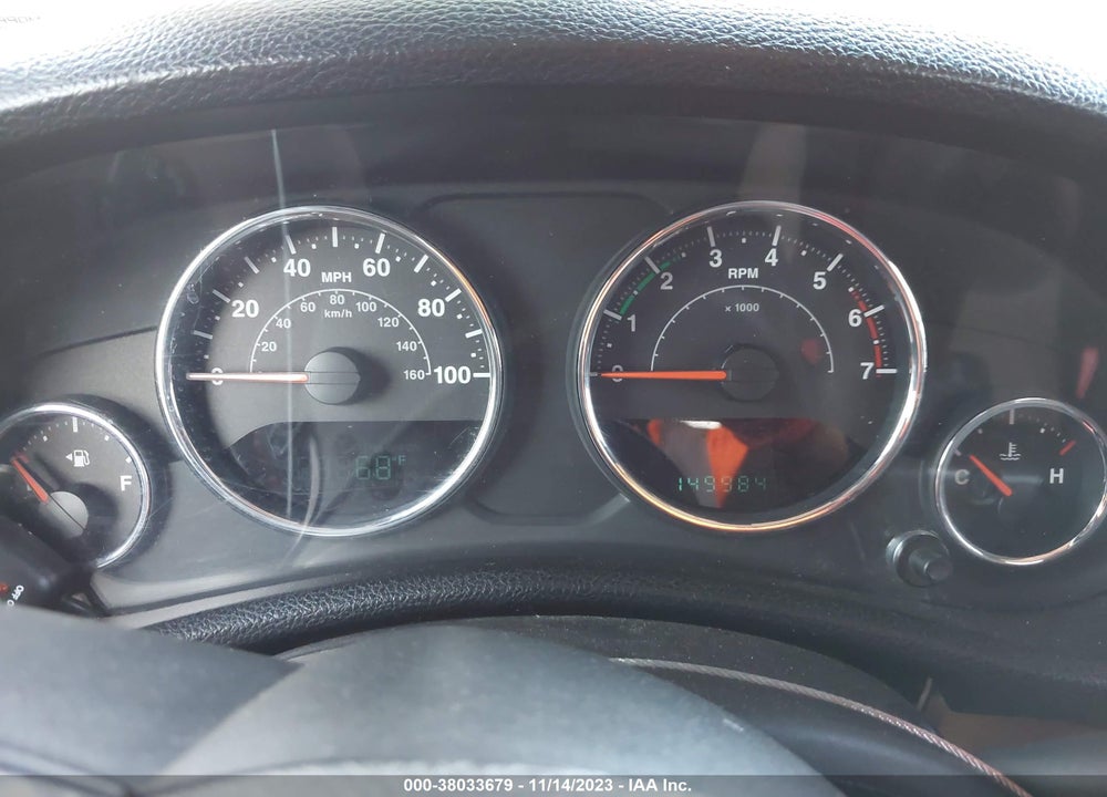 2011 JEEP WRANGLER UNLIMITED SAHARA VIN: 1J4BA5H11BL516170