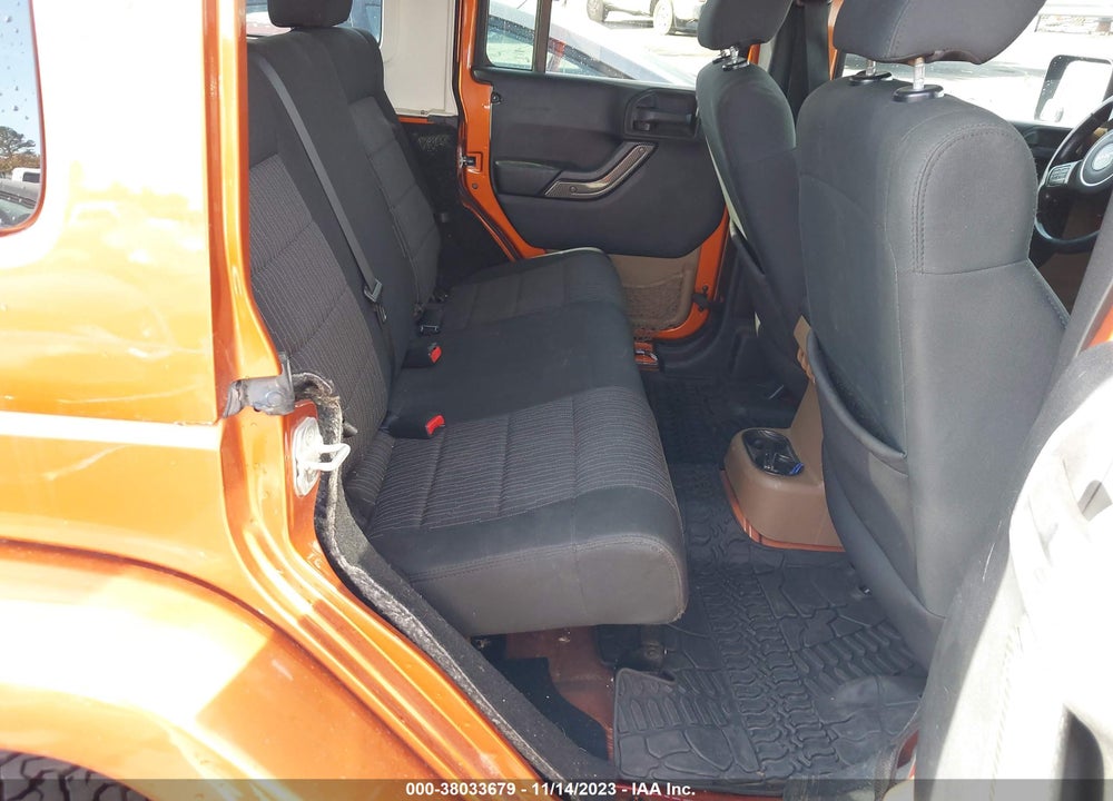 2011 JEEP WRANGLER UNLIMITED SAHARA VIN: 1J4BA5H11BL516170