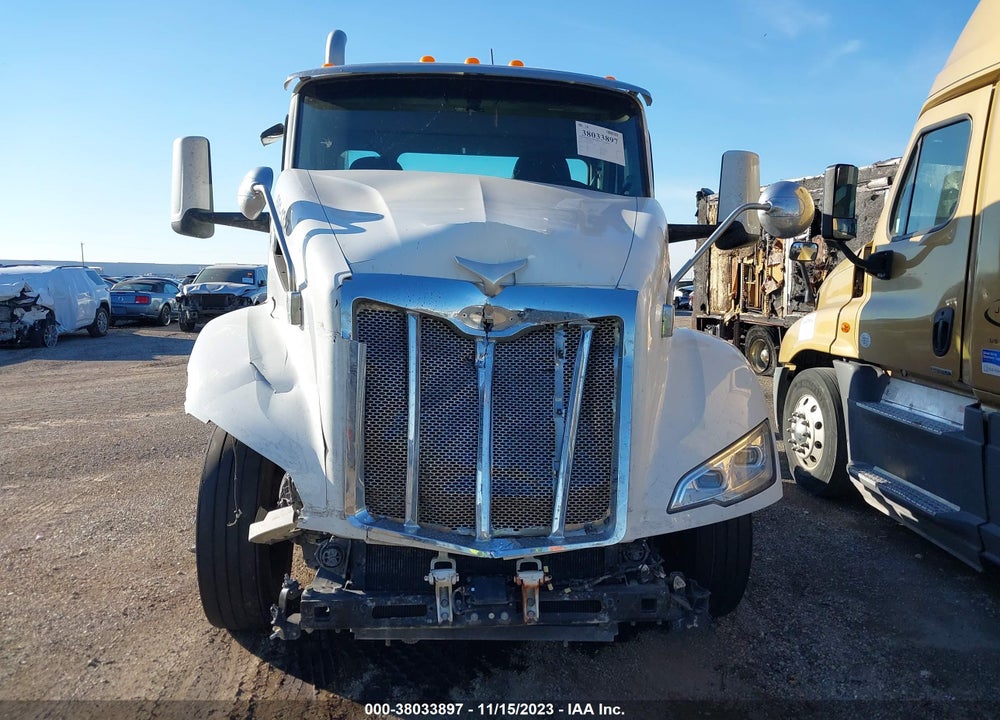 2022 PETERBILT 579 VIN: 1XPBDP9X0ND806201