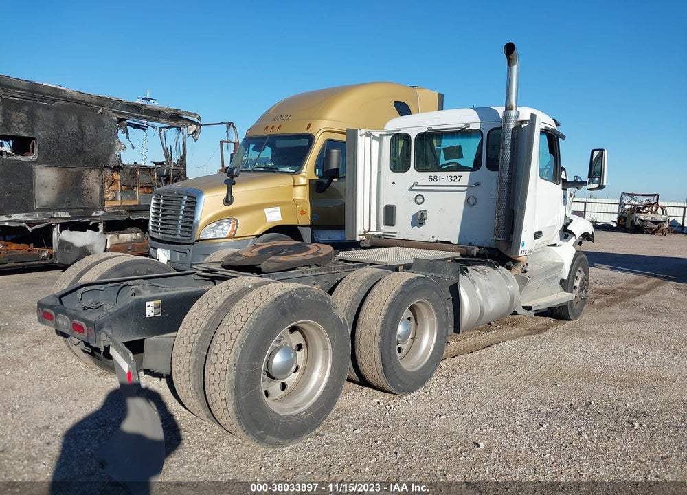 2022 PETERBILT 579 VIN: 1XPBDP9X0ND806201
