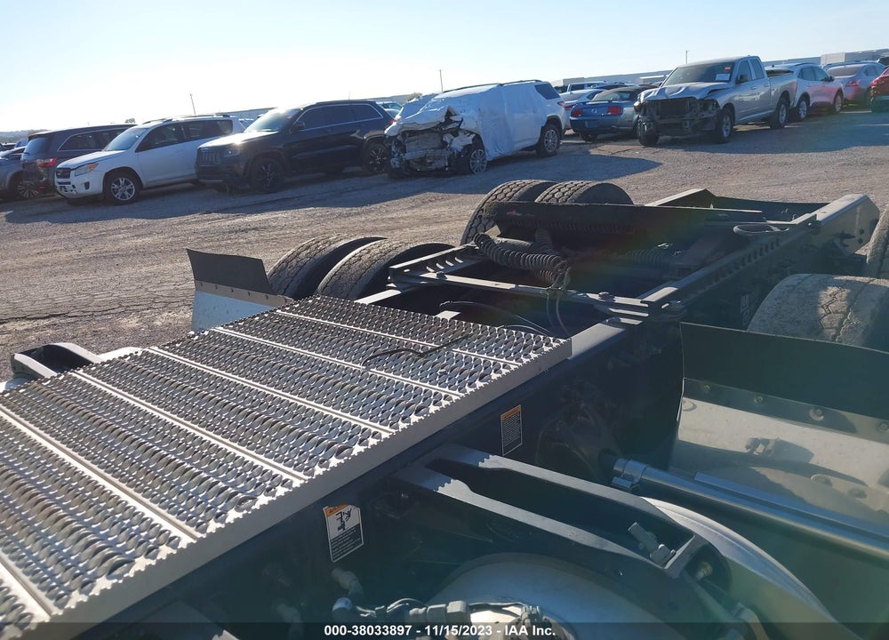 2022 PETERBILT 579 VIN: 1XPBDP9X0ND806201
