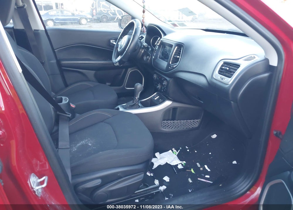 2018 JEEP COMPASS SPORT FWD VIN: 3C4NJCAB4JT489088