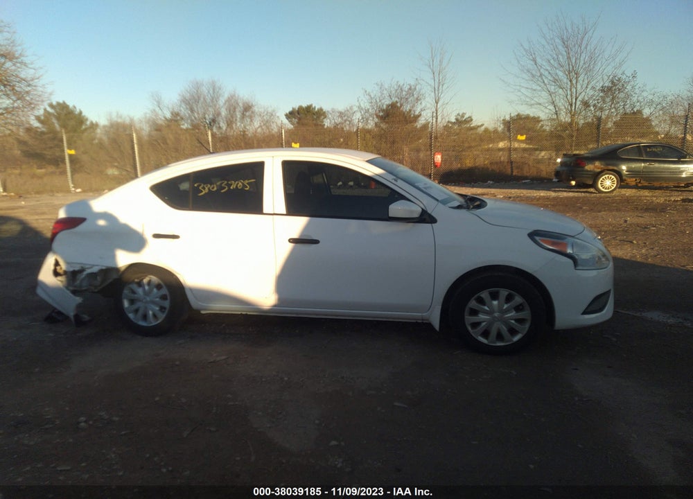2017 NISSAN VERSA 1.6 S+ VIN: 3N1CN7AP1HL888262