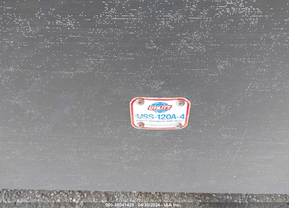 2015 UTILITY TRAILER MFG --- VIN: 1UYVS2536FU281805