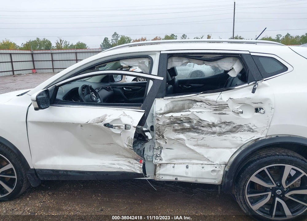2017 NISSAN ROGUE SPORT SL VIN: JN1BJ1CP1HW003943
