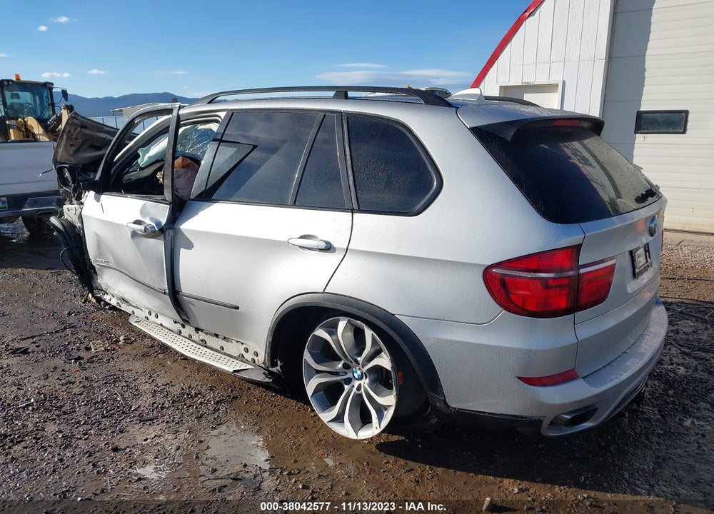 2013 BMW X5 XDRIVE50I VIN: 5UXZV8C55D0C15945