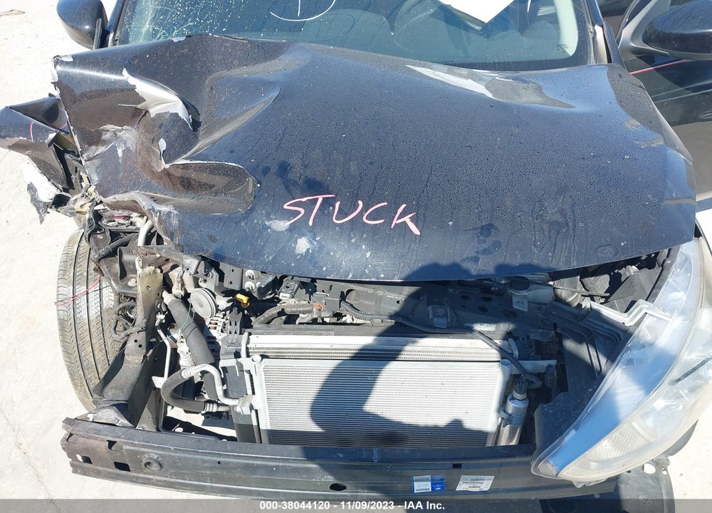 2018 NISSAN VERSA 1.6 SV VIN: 3N1CN7AP5JL801825