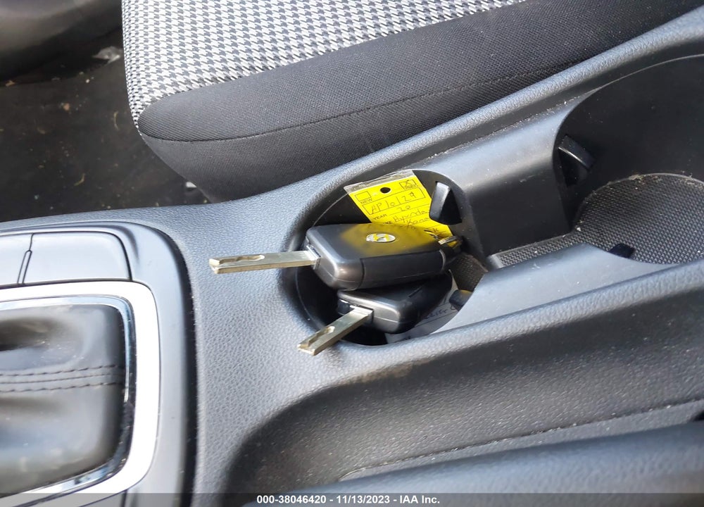 2020 HYUNDAI KONA SE VIN: KM8K1CAA6LU591085