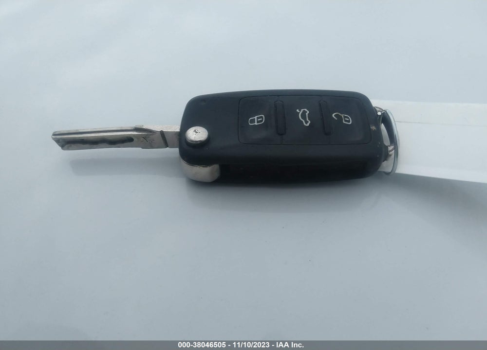 2014 VOLKSWAGEN GTI WOLFSBURG EDITION VIN: WVWGD7AJ2EW008074