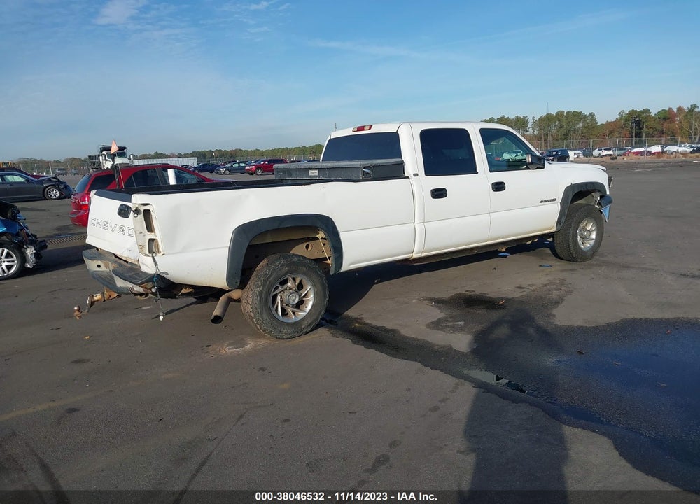 2004 CHEVROLET SILVERADO 2500HD WORK TRUCK VIN: 1GCHC23U14F249110