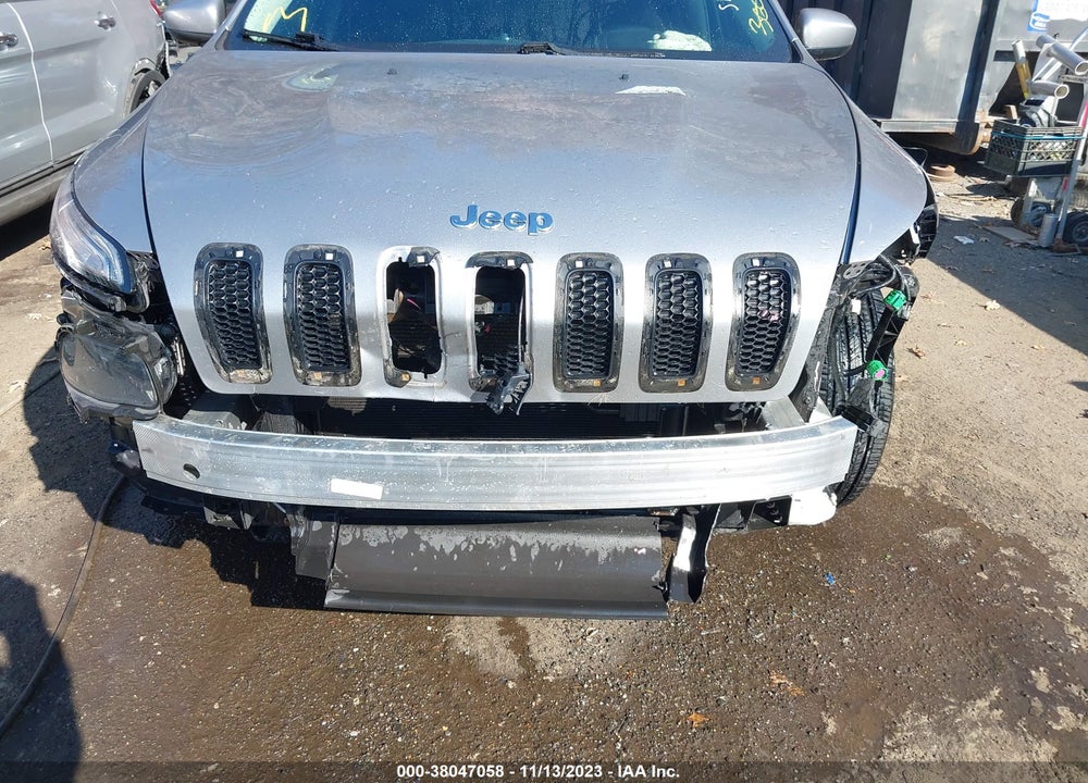 2017 JEEP CHEROKEE LATITUDE 4X4 VIN: 1C4PJMCB4HW519738
