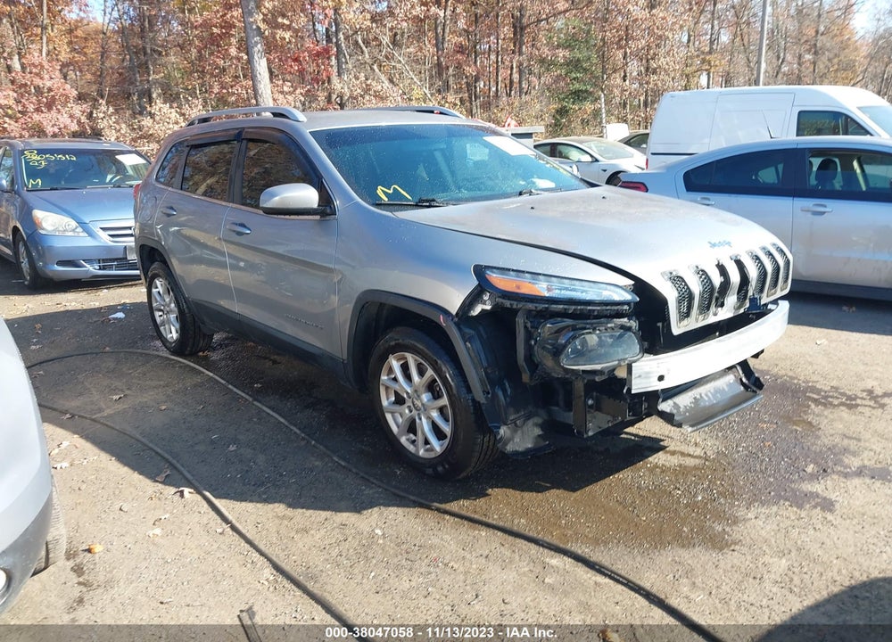 2017 JEEP CHEROKEE LATITUDE 4X4 VIN: 1C4PJMCB4HW519738