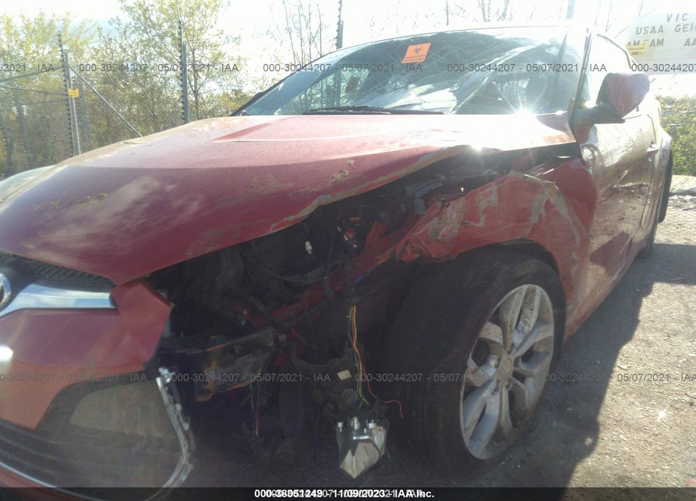 2013 HYUNDAI VELOSTER BASE W/GRAY VIN: KMHTC6ADXDU087019