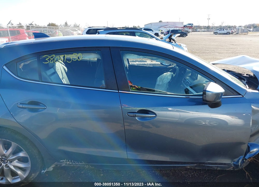 2014 MAZDA 3 S GRAND TOURING VIN: JM1BM1M30E1204158