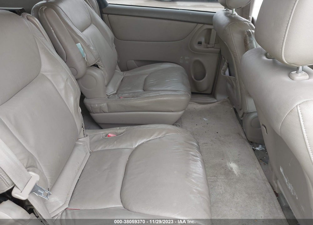 2004 TOYOTA SIENNA LE VIN: 5TDZA23C04S072096