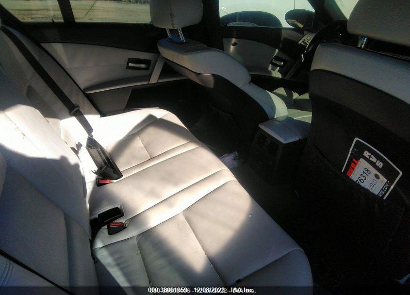 2007 BMW M5 VIN: WBSNB93597CX07336