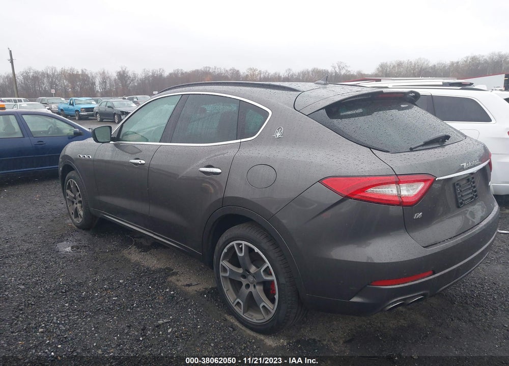 2017 MASERATI LEVANTE VIN: ZN661XUS7HX262885