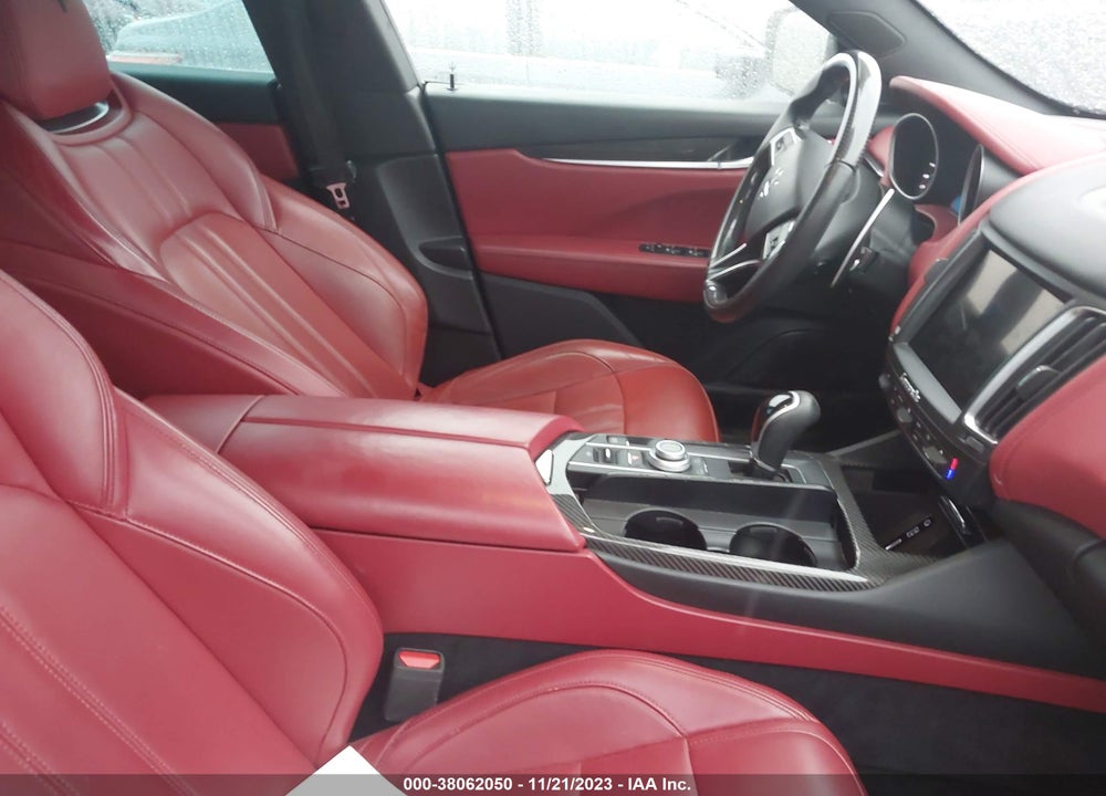 2017 MASERATI LEVANTE VIN: ZN661XUS7HX262885