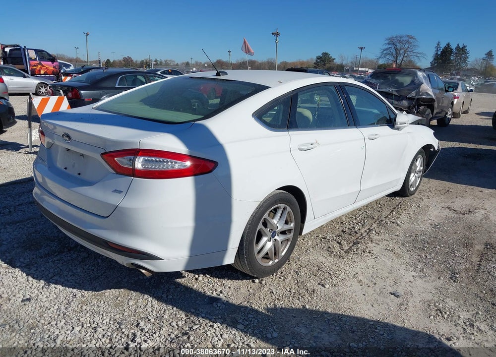 2015 FORD FUSION SE VIN: 3FA6P0H77FR150466
