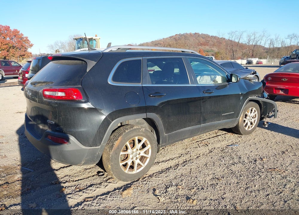 2017 JEEP CHEROKEE LATITUDE 4X4 VIN: 1C4PJMCB9HW612559