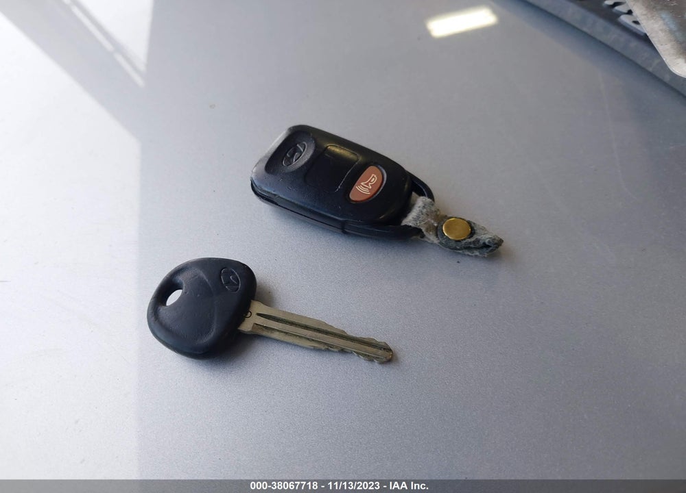 2016 HYUNDAI ELANTRA SE VIN: 5NPDH4AE3GH667024