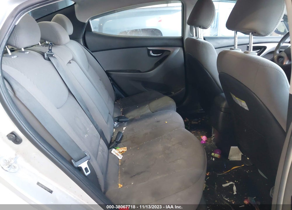 2016 HYUNDAI ELANTRA SE VIN: 5NPDH4AE3GH667024