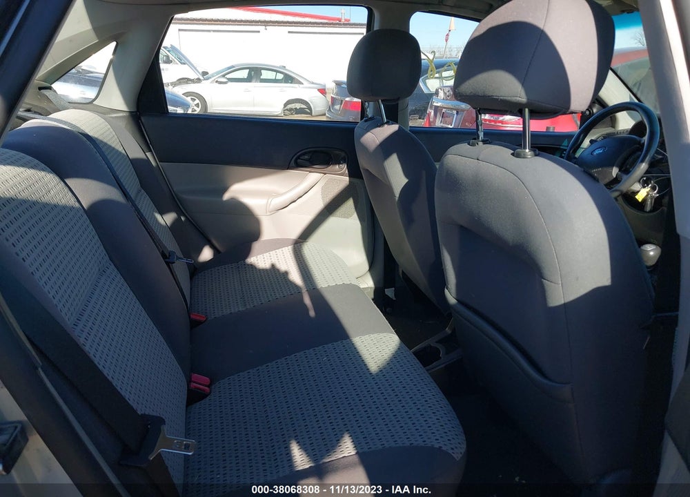 2007 FORD FOCUS S/SE/SES VIN: 1FAHP34N77W331953