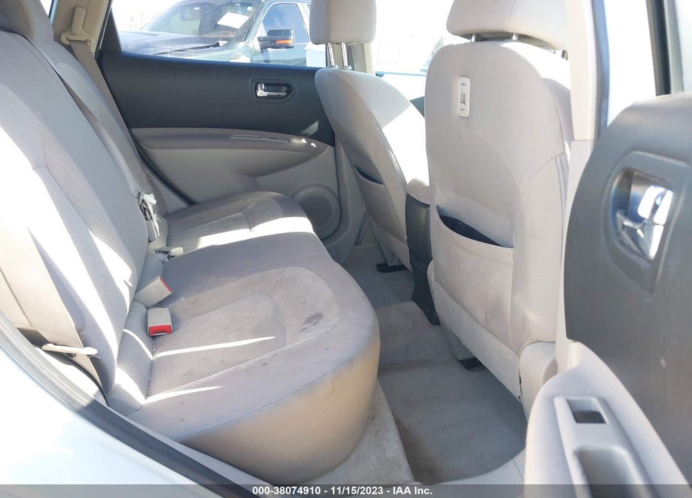 2013 NISSAN ROGUE S VIN: JN8AS5MT5DW010028