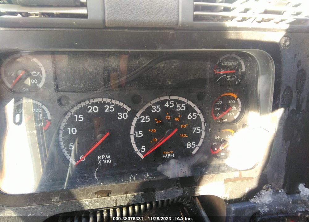 2017 FREIGHTLINER CASCADIA 125 VIN: 3AKJGLDR0HSHY5382