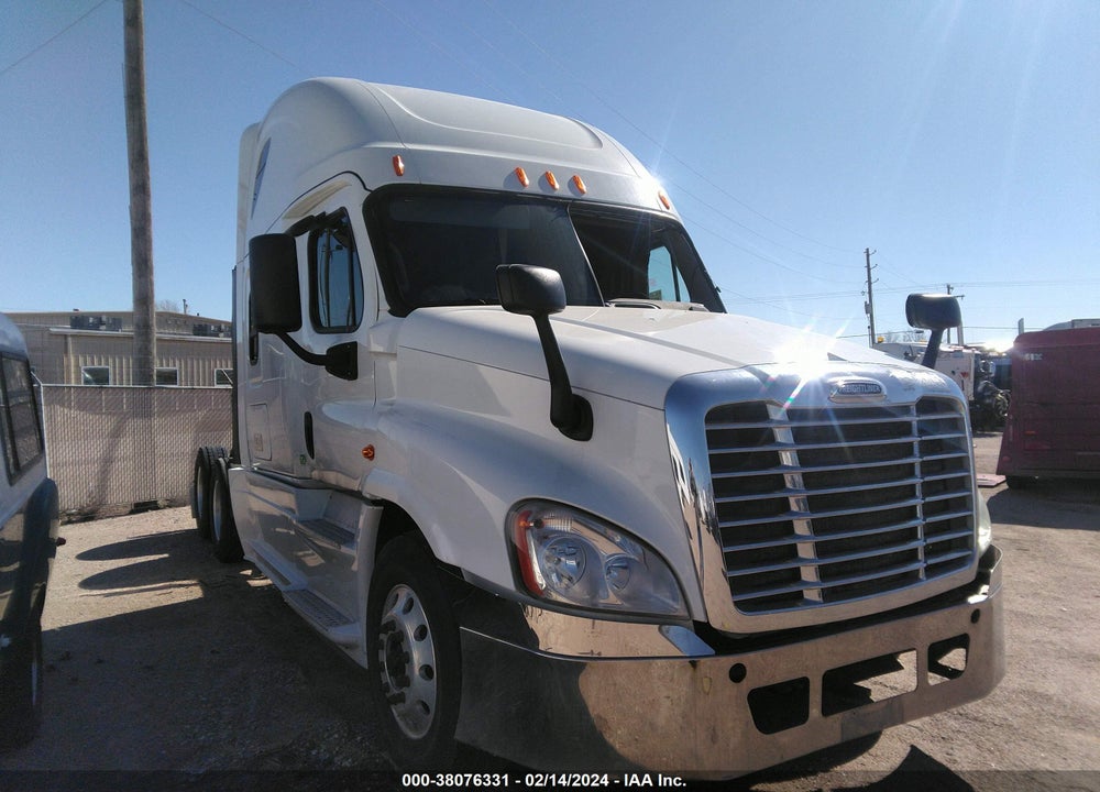 2017 FREIGHTLINER CASCADIA 125 VIN: 3AKJGLDR0HSHY5382