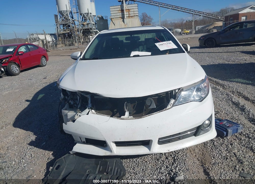 2013 TOYOTA CAMRY SE VIN: 4T1BF1FK6DU672404