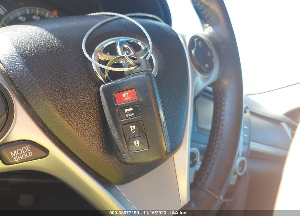 2013 TOYOTA CAMRY SE VIN: 4T1BF1FK6DU672404