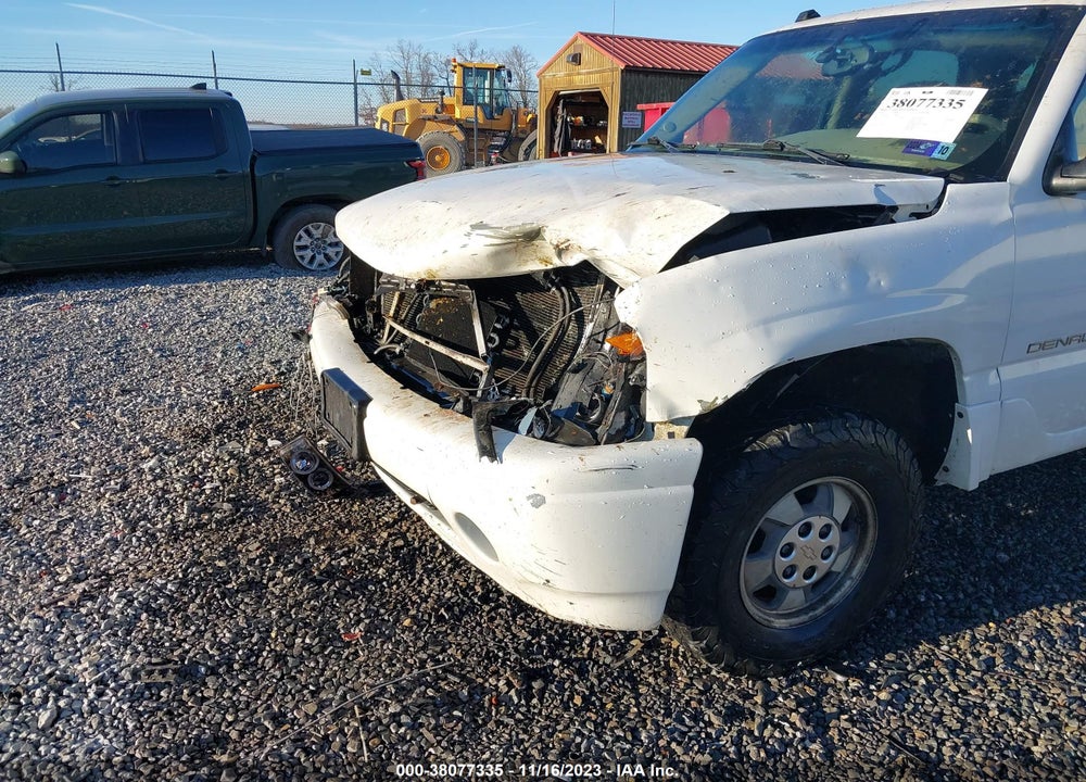 2005 GMC YUKON DENALI VIN: 1GKEK63U55J154081