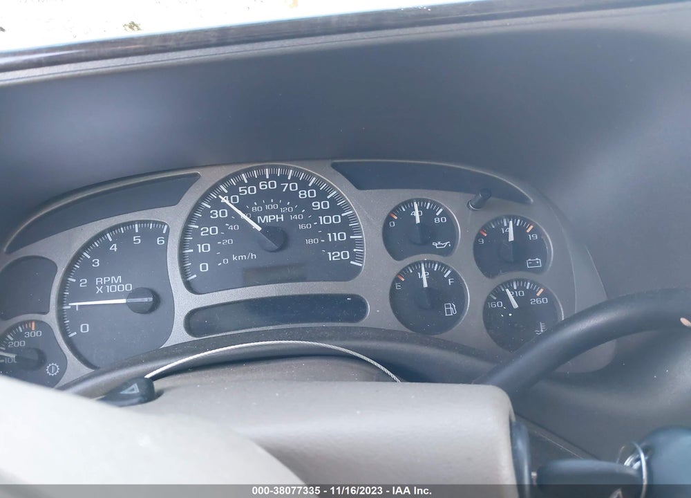 2005 GMC YUKON DENALI VIN: 1GKEK63U55J154081